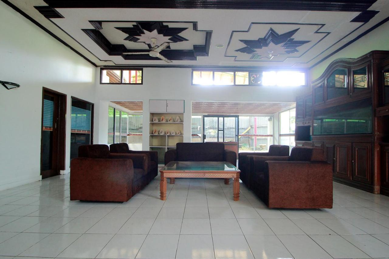 Oyo 2360 Hotel Rio Bengkulu Exteriör bild