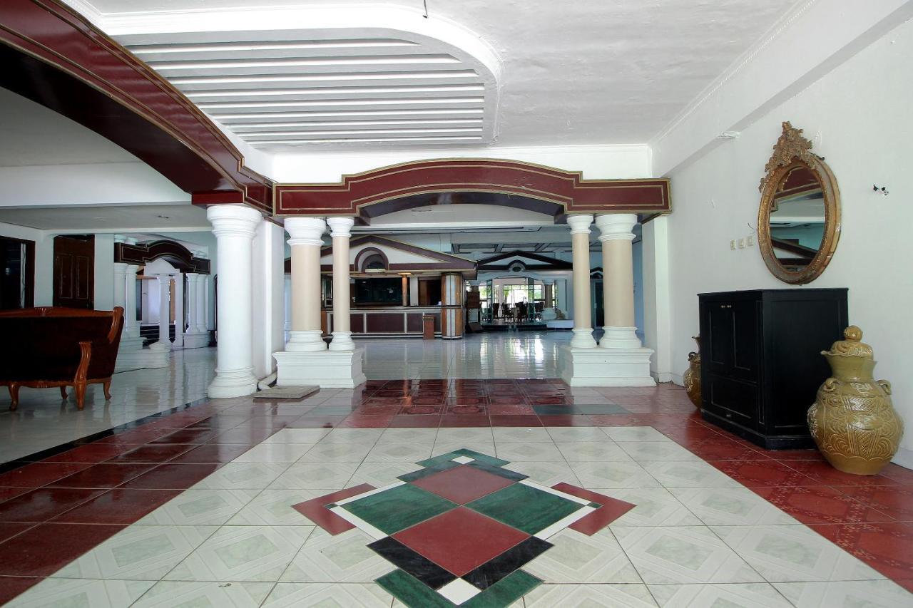 Oyo 2360 Hotel Rio Bengkulu Exteriör bild