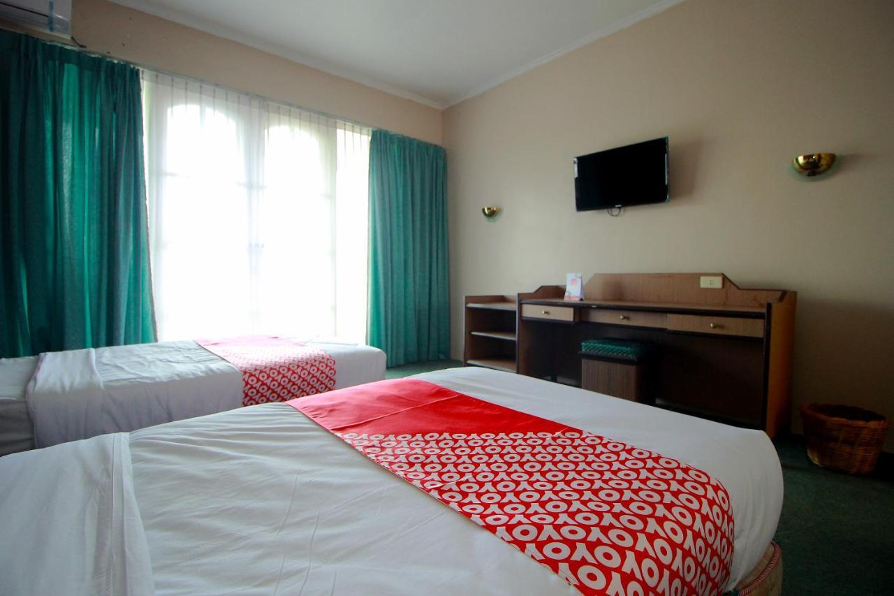 Oyo 2360 Hotel Rio Bengkulu Exteriör bild