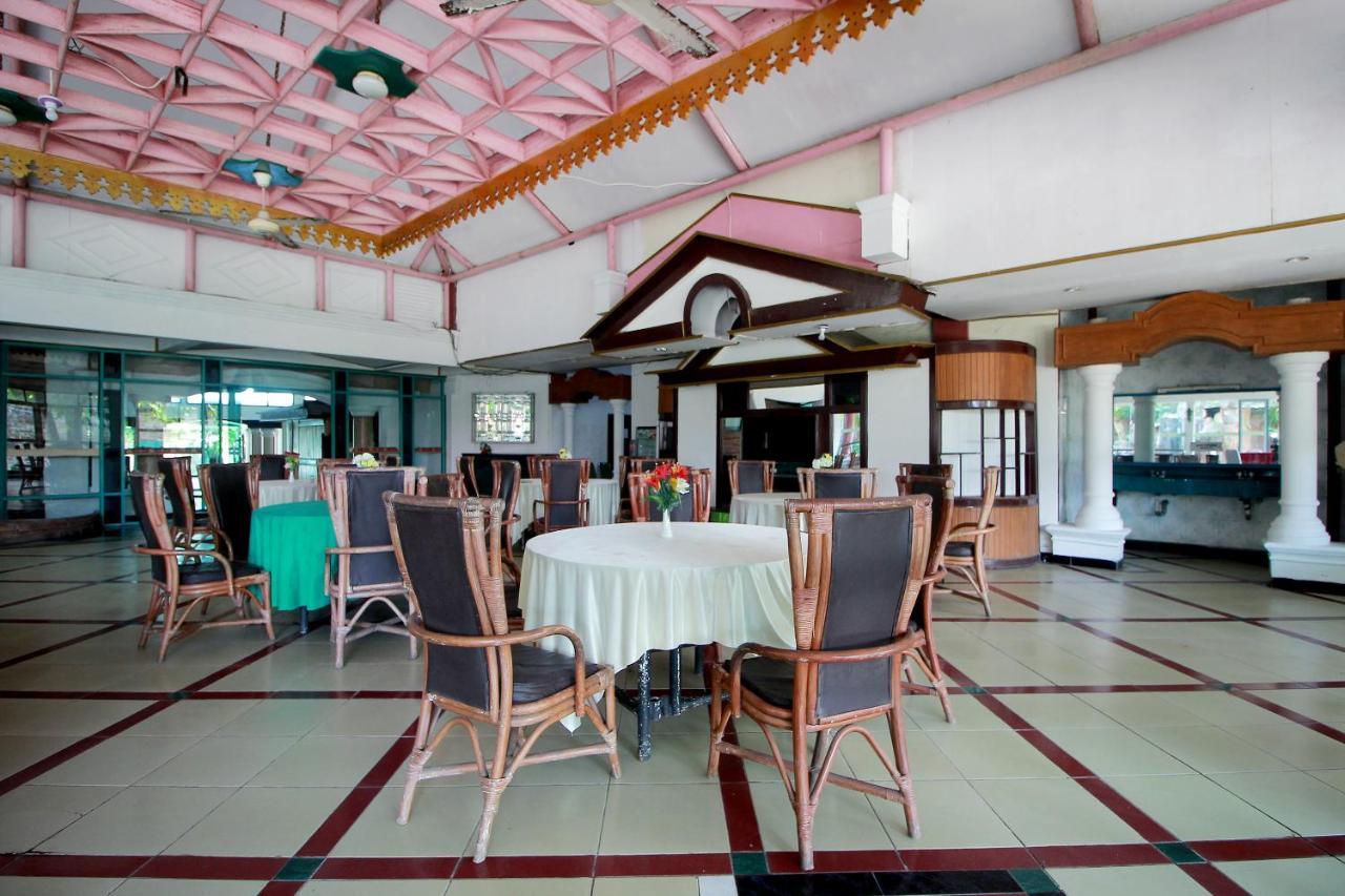 Oyo 2360 Hotel Rio Bengkulu Exteriör bild